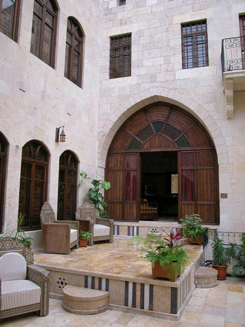 1933-023_Dar_Z_Courtyard